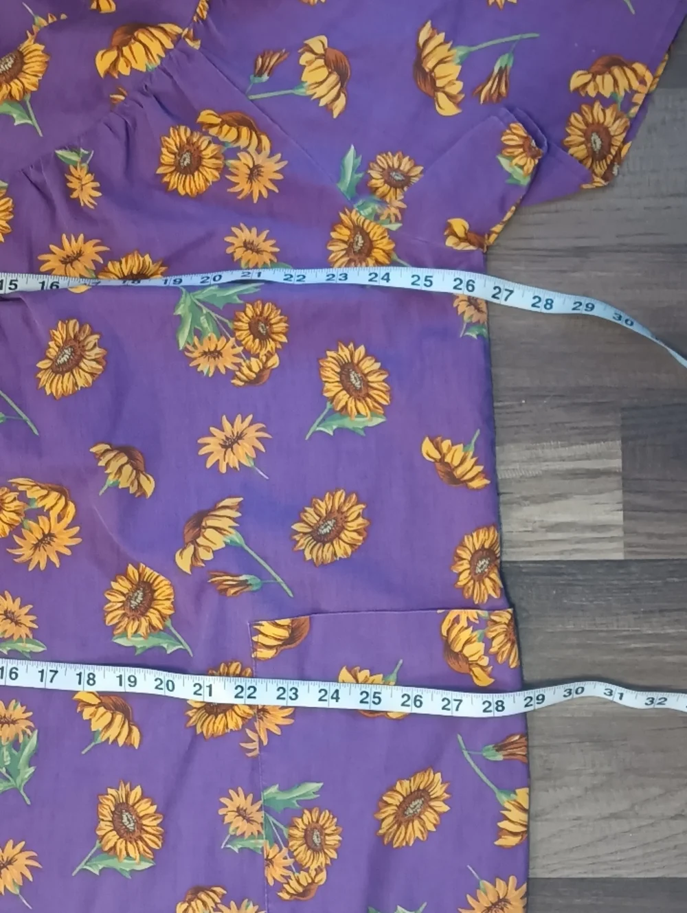 𝖠𝗇𝗍𝗁𝗈𝗇𝗒 𝖱𝗂𝖼𝗁𝖺𝗋𝖽𝗌 𝖵𝖳𝖦. 𝖲𝗎𝗇𝖿𝗅𝗈𝗐𝖾𝗋 𝖧𝗈𝗎𝗌𝖾 𝖣𝗋𝖾𝗌𝗌 - Picture 7 of 11